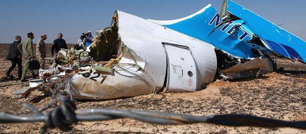 Место крушения российского самолета Airbus A321 в Египте Место крушения российского самолета Airbus A321 в Египте - Sputnik Грузия