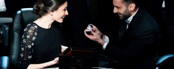 ბეჭედი „ შავ ყუთში“: ხელის თხოვნა გადაცემა „რა? სად? როდის?“ პირდაპირ ეთერში ბეჭედი „ შავ ყუთში“: ხელის თხოვნა გადაცემა „რა? სად? როდის?“ პირდაპირ ეთერში - Sputnik საქართველო