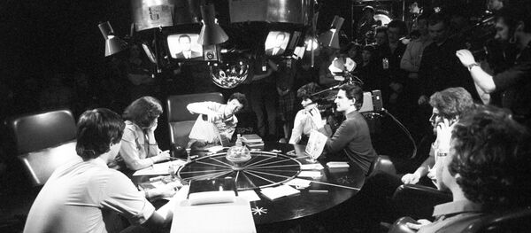 რა? სად? როდის? გადაღებების მსვლელობისას. საარქივო ფოტო. რა? სად? როდის? გადაღებების მსვლელობისას. საარქივო ფოტო. - Sputnik საქართველო