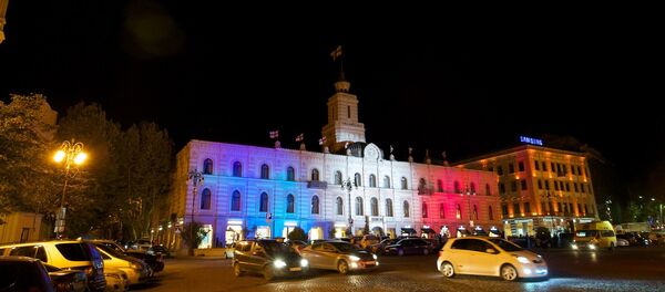 здание Сакребуло в цветах флага Франции - Sputnik Грузия