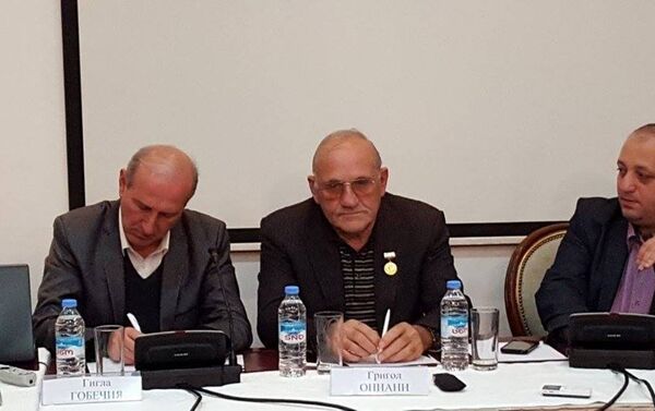 Участники круглого стола на тему Великая отечественная война и этика журналиста - Sputnik Грузия
