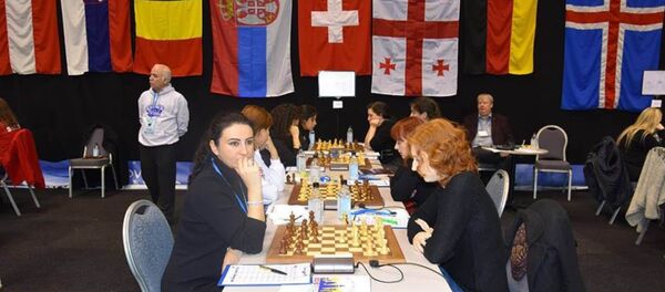 Женская сборная Грузии по шахматам лидирует вместе с РФ на командном ЧЕ Женская сборная Грузии по шахматам лидирует вместе с РФ на командном ЧЕ - Sputnik Грузия