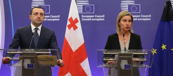 უმაღლესი ევროკომისარი ფედერიკა მოგერინი და საქართველოს პრემიერი ირაკლი ღარიბაშვილი უმაღლესი ევროკომისარი ფედერიკა მოგერინი და საქართველოს პრემიერი ირაკლი ღარიბაშვილი - Sputnik საქართველო