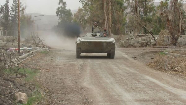 Сирийские военные вошли в занятый боевиками пригород Дамаска - Sputnik Грузия