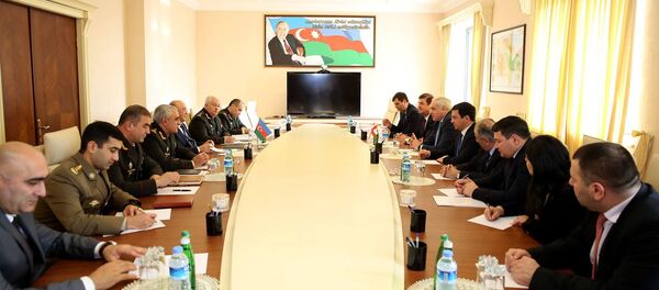 Глава МВД Грузии проводит официальные встречи в Азербайджане - Sputnik Грузия