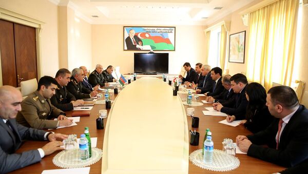Глава МВД Грузии проводит официальные встречи в Азербайджане - Sputnik Грузия