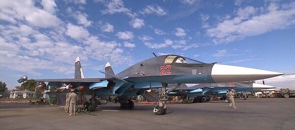 Проверка ракет воздух-воздух на Су-34 перед вылетом в Сирии - Sputnik Грузия