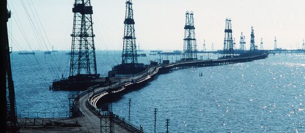 Нефтяные вышки на Каспии - Sputnik Грузия