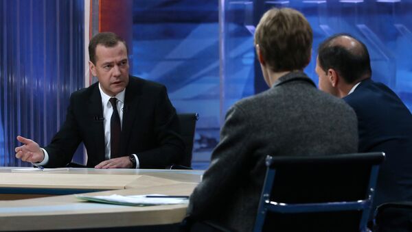 Интервью премьер-министра РФ Д.Медведева пяти российским телеканалам - Sputnik Грузия