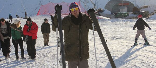მაღალმთიან გუდაურში პირველი მოთხილამურეები გამოჩნდნენ მაღალმთიან გუდაურში პირველი მოთხილამურეები გამოჩნდნენ - Sputnik საქართველო