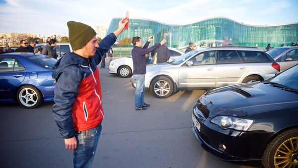 Акция протеста владельцев автомашин с правым рулем - Sputnik Грузия
