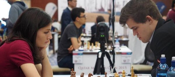 Нино Бациашвили сенсационно сыграла вничью с Магнусом Карлсеном - Sputnik Грузия