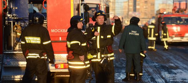 მეხანძრეები თბილისის ცენტრში მეხანძრეები თბილისის ცენტრში - Sputnik საქართველო