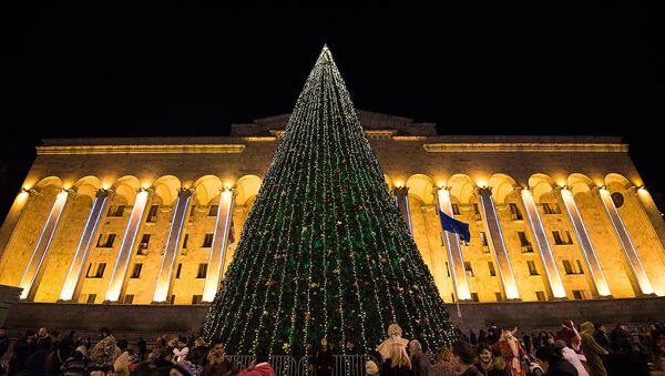 Главная новогодняя елка Грузии - Sputnik Грузия