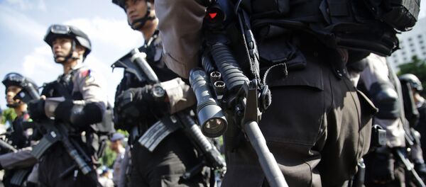 Индонезийские офицеры полиции, Джакарта - Sputnik Грузия