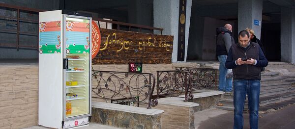 თბილისის მცხოვრებნი უპოვართათვის საკვებს აგროვებდნენ - Sputnik საქართველო