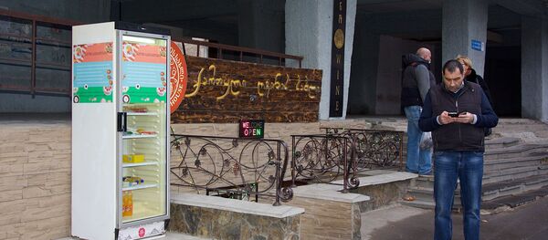 თბილისში შეჭირვებულთათვის საკვებს აგროვებენ - Sputnik საქართველო