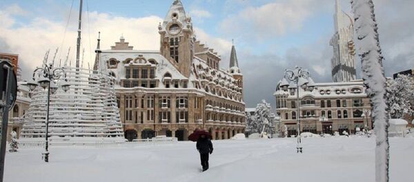 დიდთოვლობა ბათუმში, ევროპის მოედანი. - Sputnik საქართველო