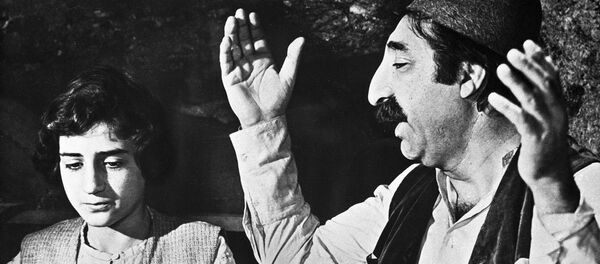 Фрунзик Мкртчян в фильме Пощечина - Sputnik Грузия