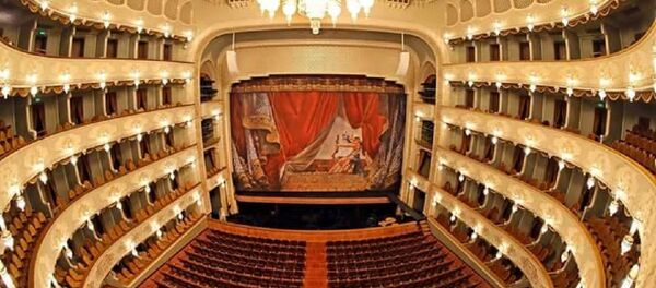 თბილისის ოპერის განახლებული დარბაზი თბილისის ოპერის განახლებული დარბაზი - Sputnik საქართველო