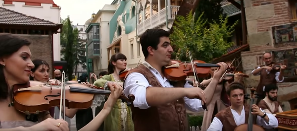 ძველი თბილისი ბაროკოს ეპოქის მუსიკის თანხლებით ძველი თბილისი ბაროკოს ეპოქის მუსიკის თანხლებით - Sputnik საქართველო