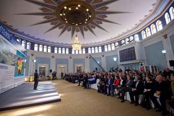 Презентация проекта Новый Тифлис с участием представителей правительства Грузии и общественности. - Sputnik Грузия