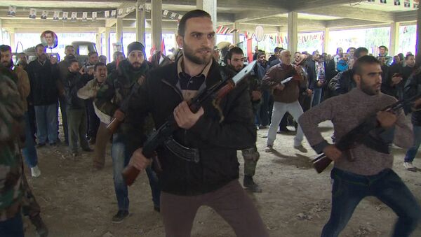Добровольцы армии Сирии на курсах новобранцев учились стрелять из АК - Sputnik Грузия
