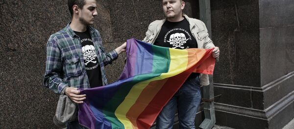 ლგბტ პირთა მხარდამჭერი აქციის მონაწილეები - Sputnik საქართველო