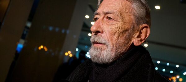 Я посвятил книгу людям, на которых держится жизнь - Вахтанг Кикабидзе Я посвятил книгу людям, на которых держится жизнь - Вахтанг Кикабидзе - Sputnik Грузия