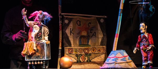 გაბრიაძის მარიონეტების თეატრმა მოსკოვში 240 თოჯინა ჩაიტანა გაბრიაძის მარიონეტების თეატრმა მოსკოვში 240 თოჯინა ჩაიტანა - Sputnik საქართველო