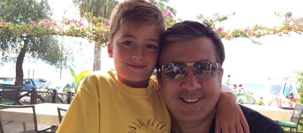 სააკაშვილი ვაჟთან ერთად - Sputnik საქართველო