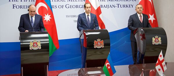 Главы МИД Азербайджана, Грузии и Турции на пресс-конференции - Sputnik Грузия