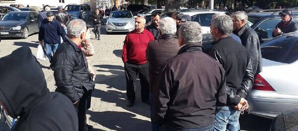 ზუგდიდის მერიის წინ მუშებმა ხელფასების მოთხოვნით აქცია გამართეს ზუგდიდის მერიის წინ მუშებმა ხელფასების მოთხოვნით აქცია გამართეს - Sputnik საქართველო