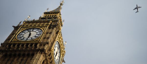 Часовая башня Биг Бен Вестминстерского дворца в Лондоне. - Sputnik Грузия
