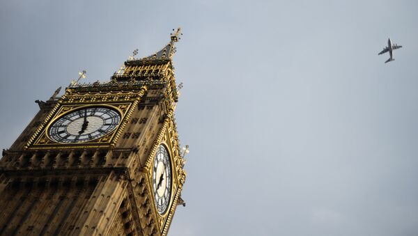 Часовая башня Биг Бен Вестминстерского дворца в Лондоне. - Sputnik Грузия
