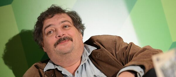 Писатель и журналист Дмитрий Быков Писатель и журналист Дмитрий Быков - Sputnik Грузия