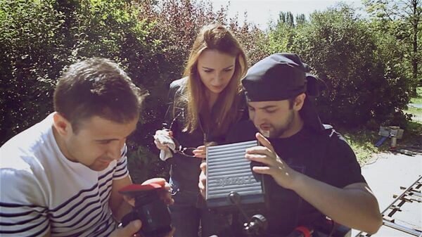 Режиссер Эсма Апсны на съемках фильма Темная сторона разума Режиссер Эсма Апсны на съемках фильма Темная сторона разума - Sputnik Грузия