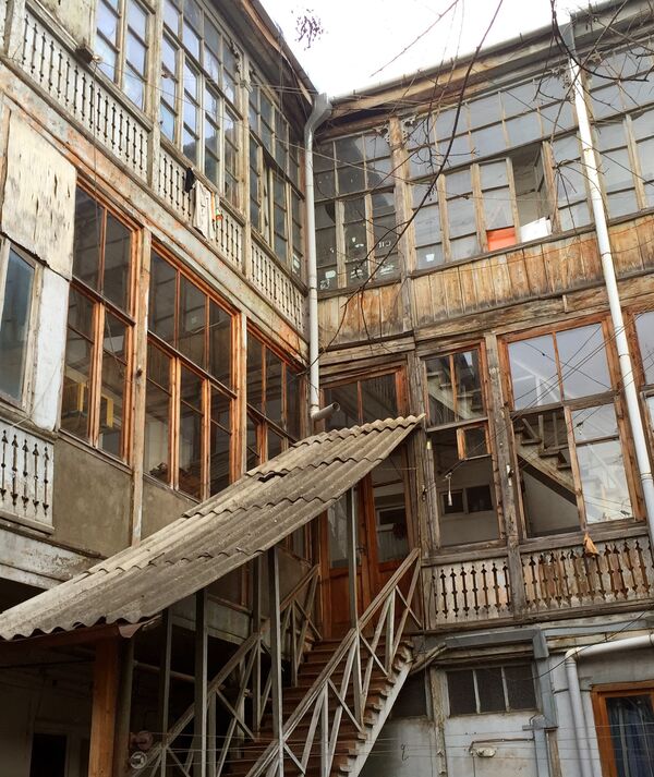 Дом в районе Сололаки, старый Тбилиси - Sputnik Грузия