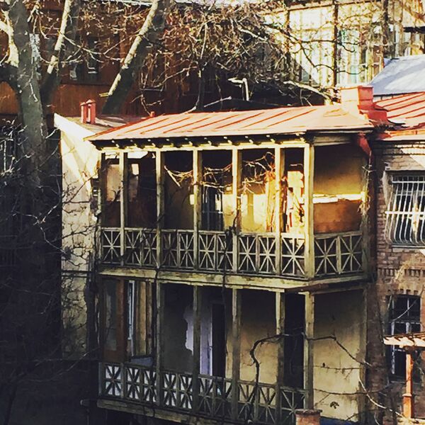 Дом на набережной у Сухого моста, старый Тбилиси - Sputnik Грузия