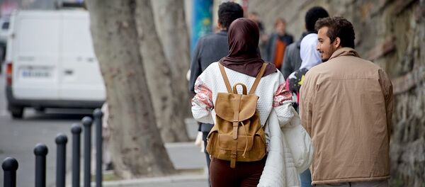 Прохожие в центре грузинской столицы - Sputnik Грузия