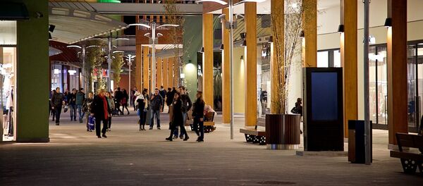 Один из тбилисских торговых центров - Sputnik Грузия