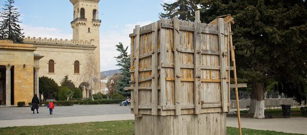 Постамент для памятника Сталину в парке на территории государственного музейного комплекса в Гори. - Sputnik Грузия