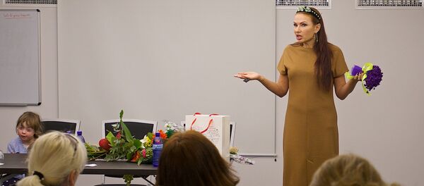 Эвелина Бледанс - Своим ребенком надо всегда гордиться - Sputnik Грузия