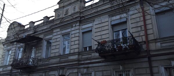 Дом, в котором жил Рубен Мамулян Дом, в котором жил Рубен Мамулян - Sputnik Грузия