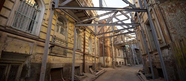 ახოსპირელის ქუჩა, რომელსაც გუდიაშვილის მოედნამდე მივყავართ ახოსპირელის ქუჩა, რომელსაც გუდიაშვილის მოედნამდე მივყავართ - Sputnik საქართველო