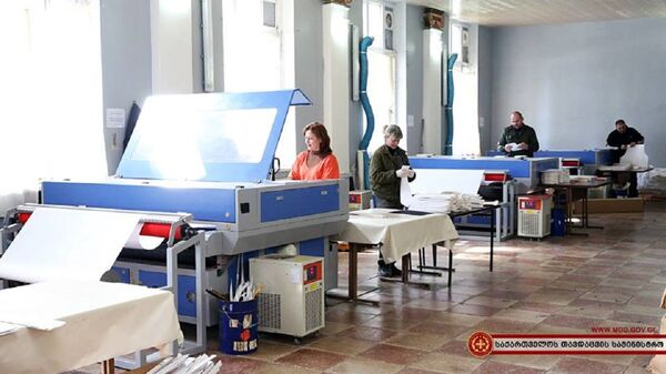 Производство защитной экипировки в Центре Дельта - Sputnik Грузия