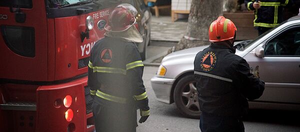 Сотрудники пожарной службы - Sputnik Грузия