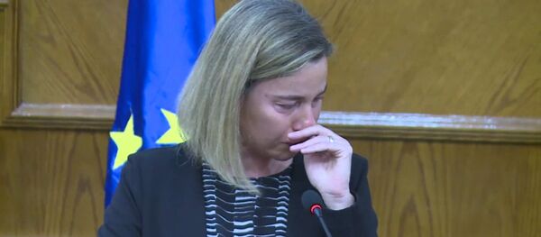 მოგერინიმ ბრიუსელის ტერაქტების შესახებ ინფორმაციის გაგებისას ცრემლები ვერ შეიკავა მოგერინიმ ბრიუსელის ტერაქტების შესახებ ინფორმაციის გაგებისას ცრემლები ვერ შეიკავა - Sputnik საქართველო