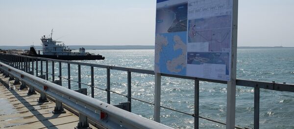 Подготовительные работы перед строительством Керченского моста в Тамани - Sputnik Грузия