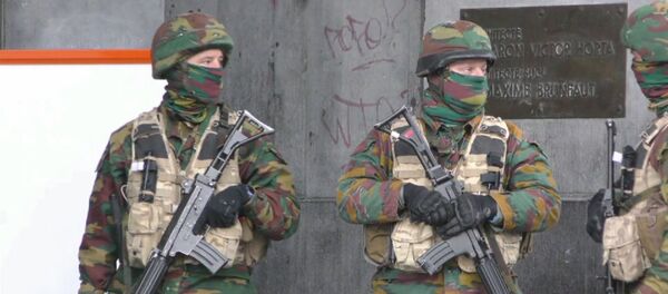 Усиленный патруль у вокзала и возле станции Мальбек в Брюсселе - Sputnik Грузия